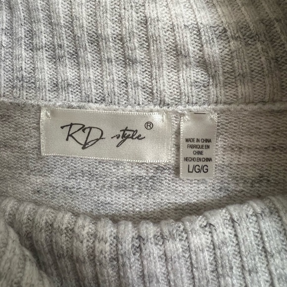 Turtleneck Sweater - Picture 6 of 7